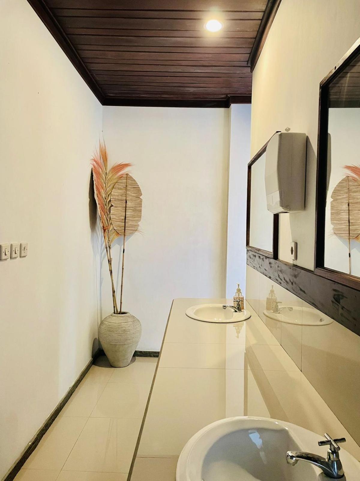 Bali Munduk Delux Bungalow Villa Singaraja  Exterior photo